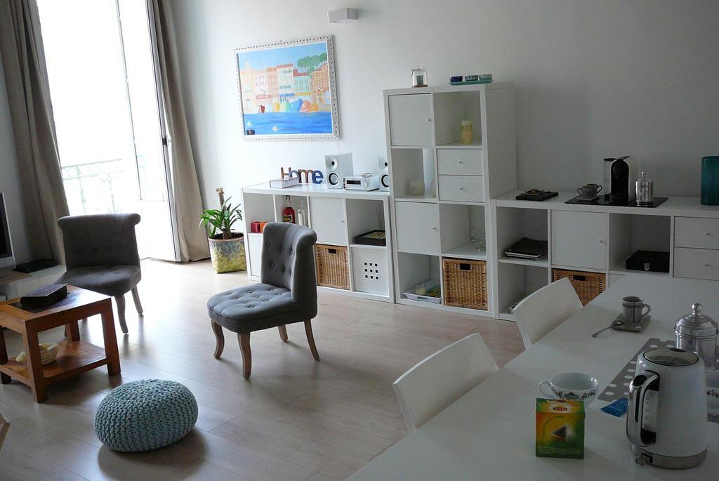 2 Bedrooms In Central Location On The Famous Place Massena Appartamento